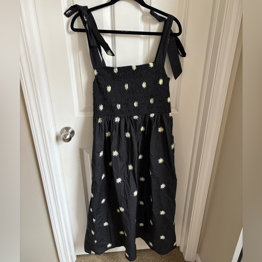 Never Fully Dressed tie shoulder daisy embroidered maxi dress women’s 12 - Picture 3 of 8